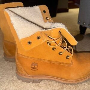 Timberland Tan Shearling-Lined Boots